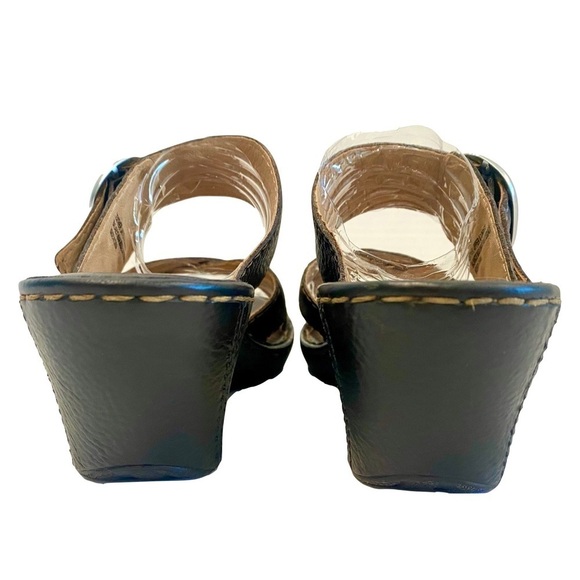 LIKE NEW - BORN Brown Two Strap Leather Wedge Sandals Buckle Detail Size 10 - Picture 7 of 15